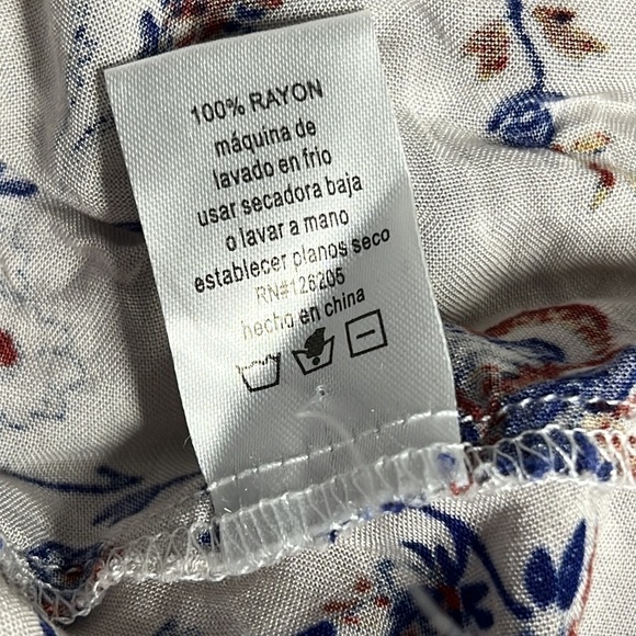 4OUR DREAMERS SMALL OFF WHITE FLORAL BLOUSE New - Picture 8 of 8